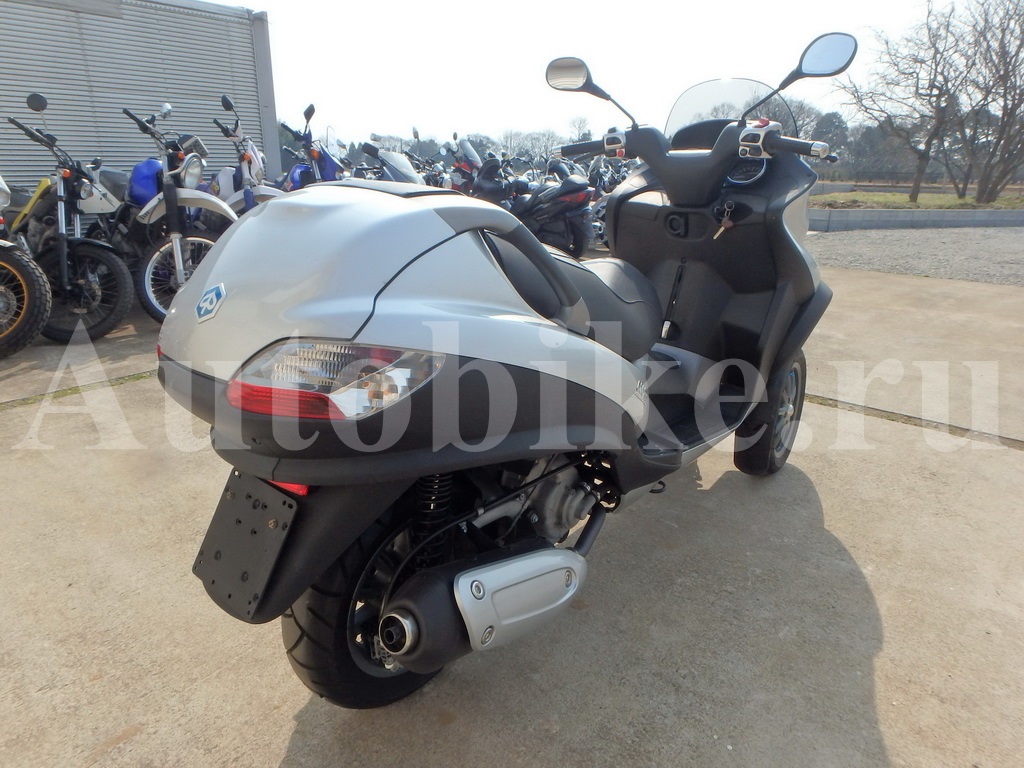 Купить мотоцикл Piaggio MP3 2008 фото 8